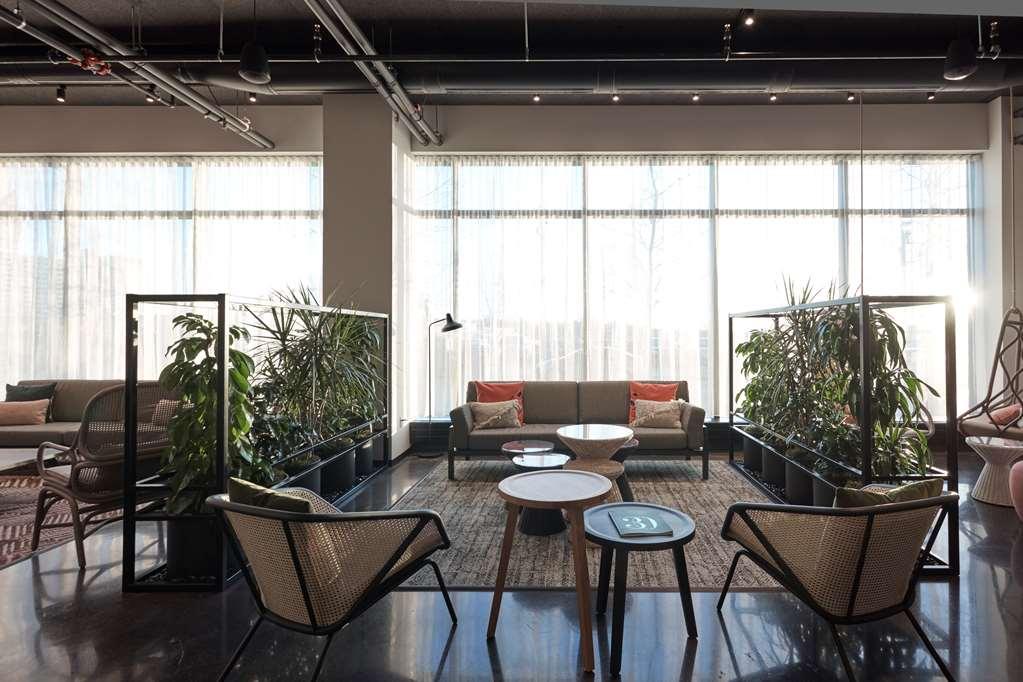 Alt Hotel Calgary East Village ภายใน รูปภาพ