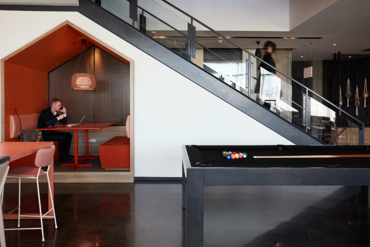 Alt Hotel Calgary East Village ภายนอก รูปภาพ