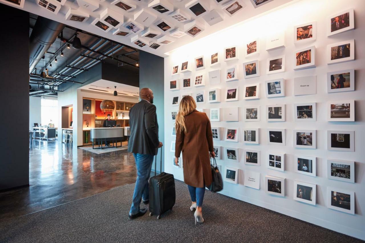 Alt Hotel Calgary East Village ภายนอก รูปภาพ