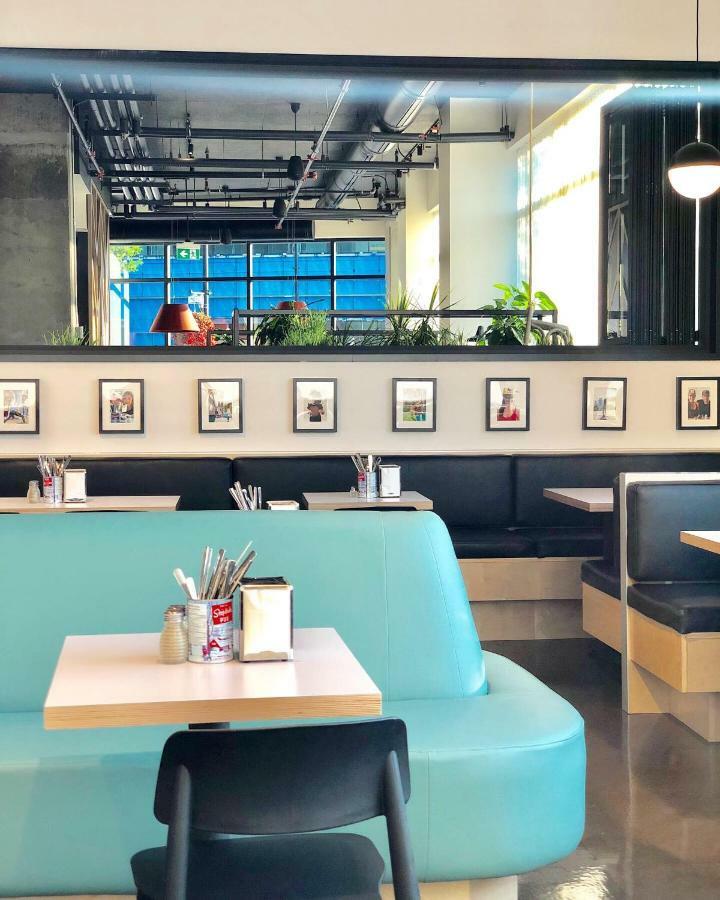Alt Hotel Calgary East Village ภายนอก รูปภาพ